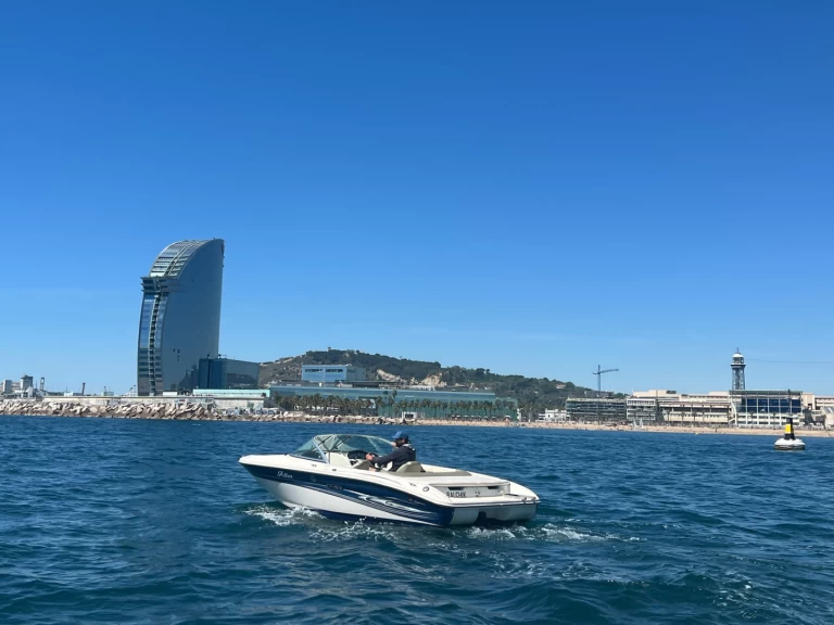Motorboat to hire Barcelona at the best price