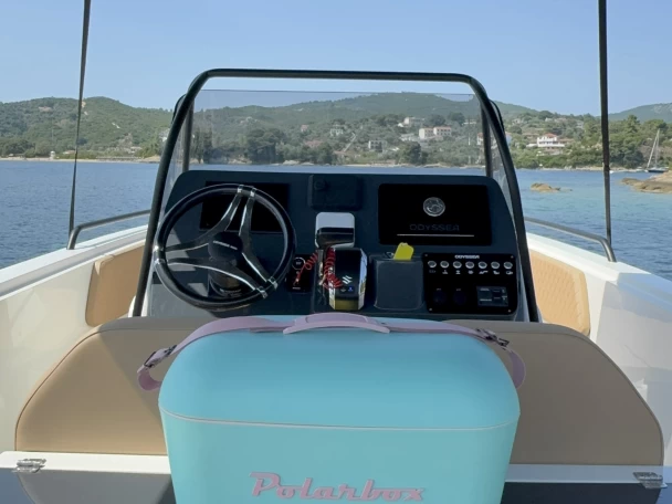 Motorboat to hire Kolios at the best price