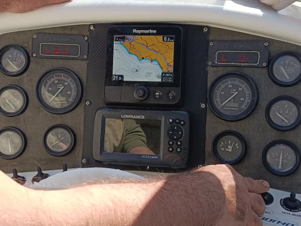 Hire Motorboat PRIMATIST By Bruno Abbate with a boat licence