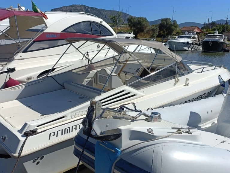 Motorboat to hire Porto Badino at the best price
