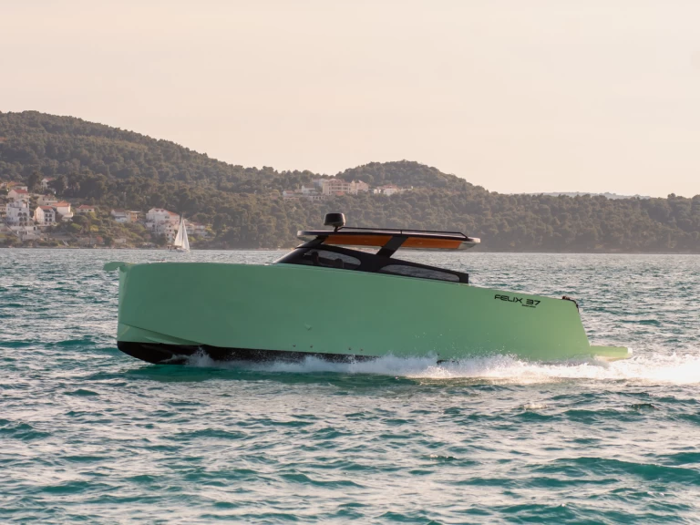 Yacht charter Split -  Felix 37 on SamBoat