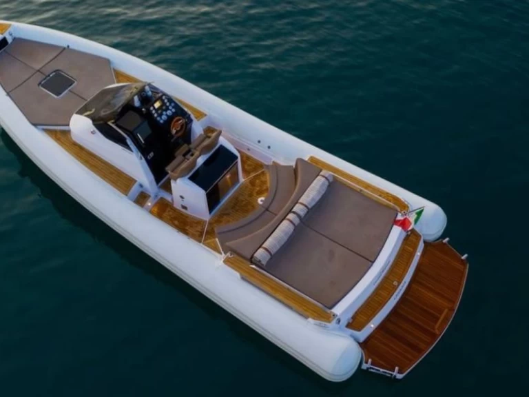 Hire RIB with or without skipper Magazzu Palermo