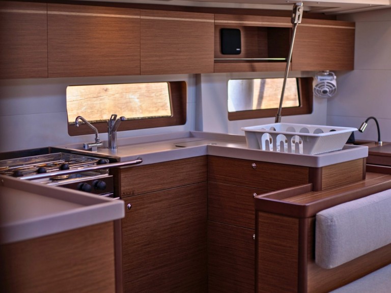 Yacht charter Furnari - Bénéteau Oceanis 51.1 on SamBoat