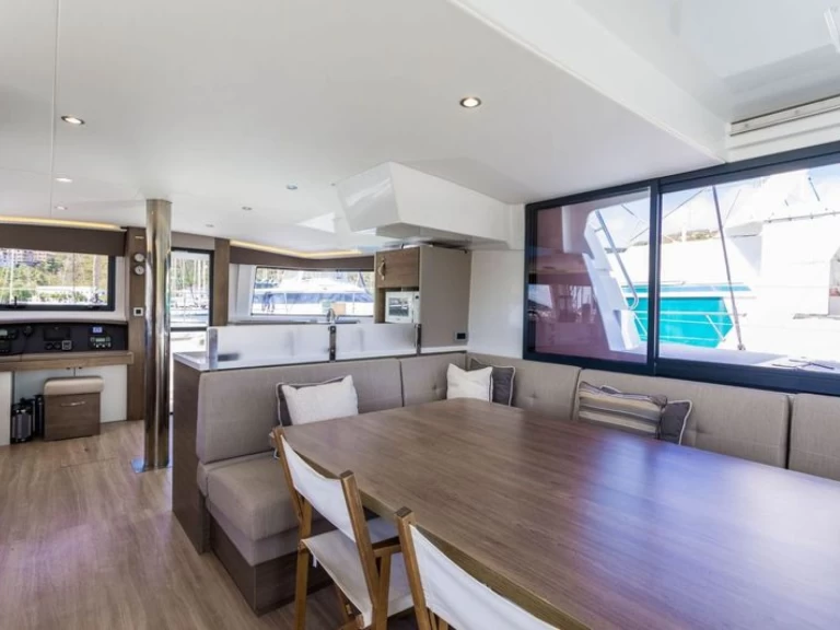 Catamaran to hire Tortola at the best price