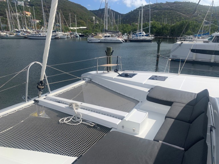 Hire Catamaran with or without skipper LAGOON 50 Tortola