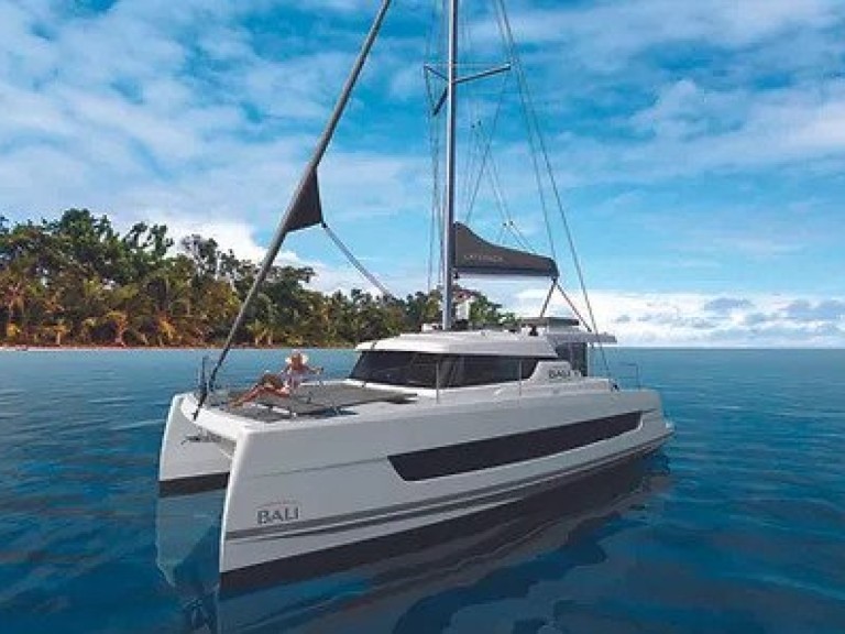 Hire Catamaran Bali with a boat licence