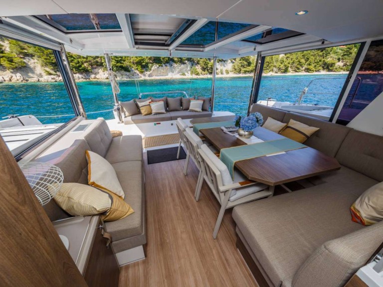Yacht hire Tortola cheap Bali 4.6
