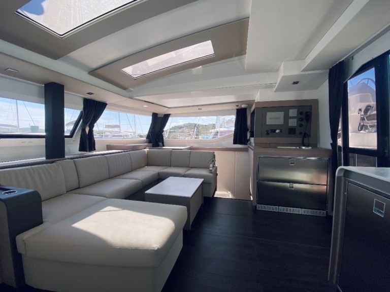 Hire Catamaran with or without skipper Fountaine Pajot Tortola