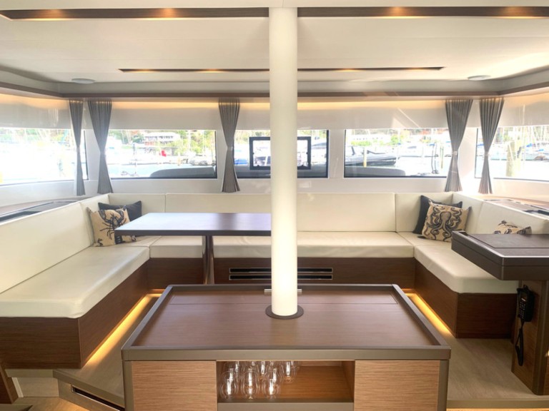 Yacht hire Tortola cheap Lagoon 50