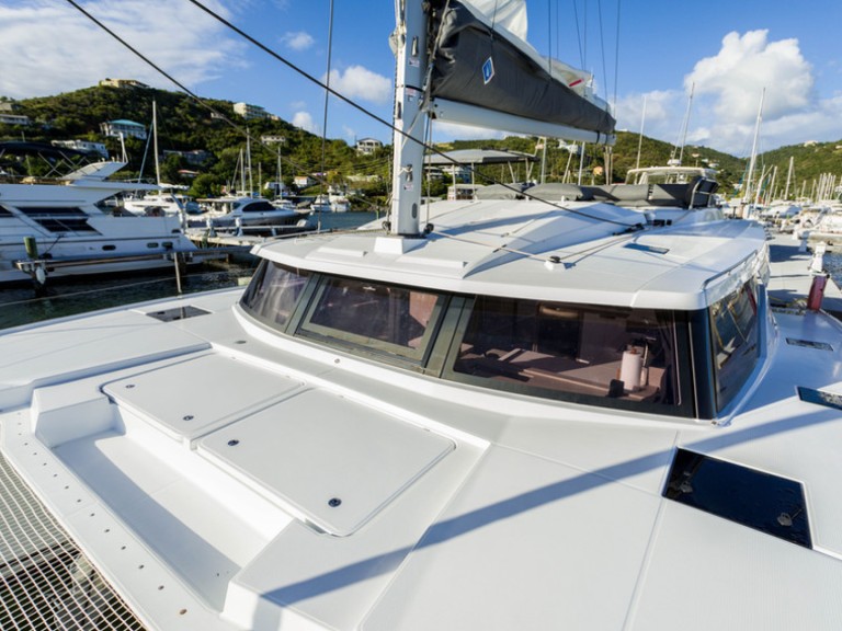 Catamaran hire in Tortola - Fountaine Pajot Elba 45