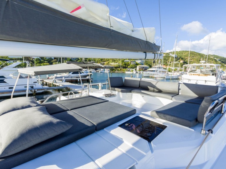 Charter a Fountaine Pajot Elba 45 in Tortola on Samboat
