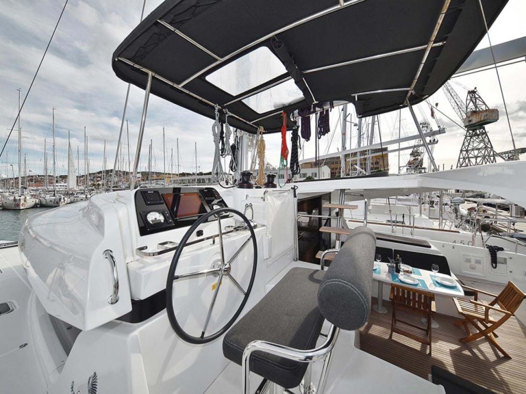 Yacht charter Trogir - Lagoon Lagoon 42 on SamBoat