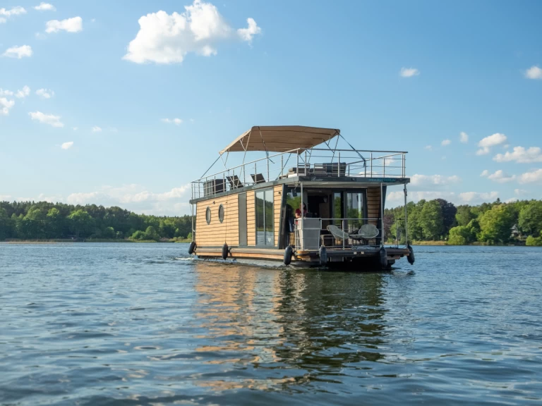 Canal boat hire in Fürstenberg/Havel - WOMA Woma D13