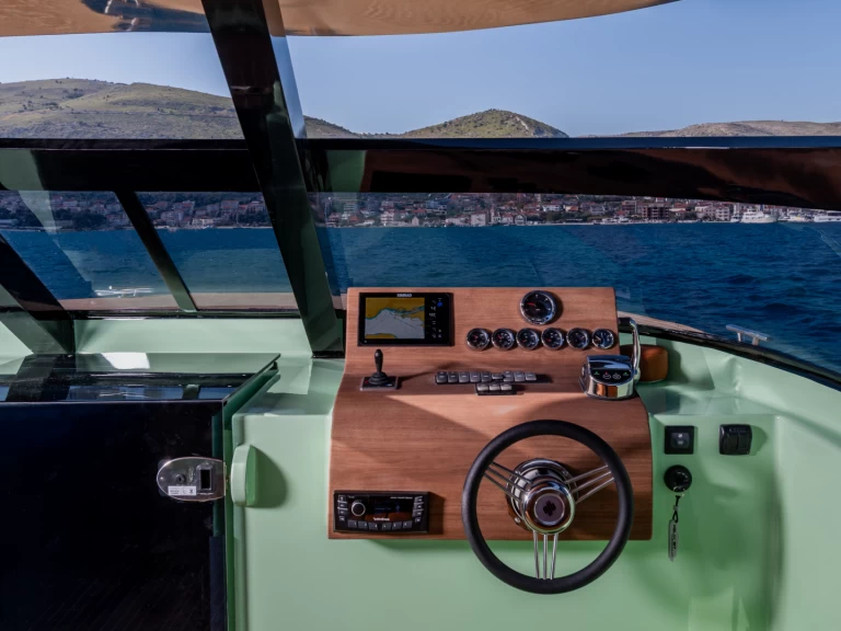 Hire Motorboat with or without skipper  Split