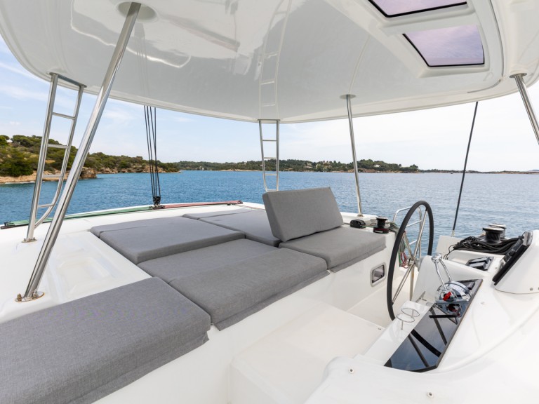 Hire Catamaran with or without skipper Lagoon Porto Cheli