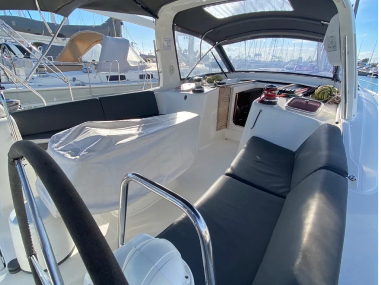 Yacht charter La Savina - Bénéteau Oceanis 50 on SamBoat