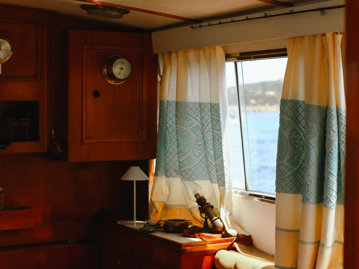 Hire Motorboat with or without skipper Motomar Poltu Quatu