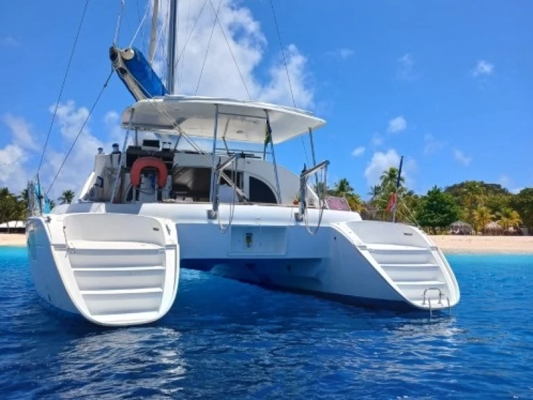 Catamaran to hire Rodney Bay Marina at the best price