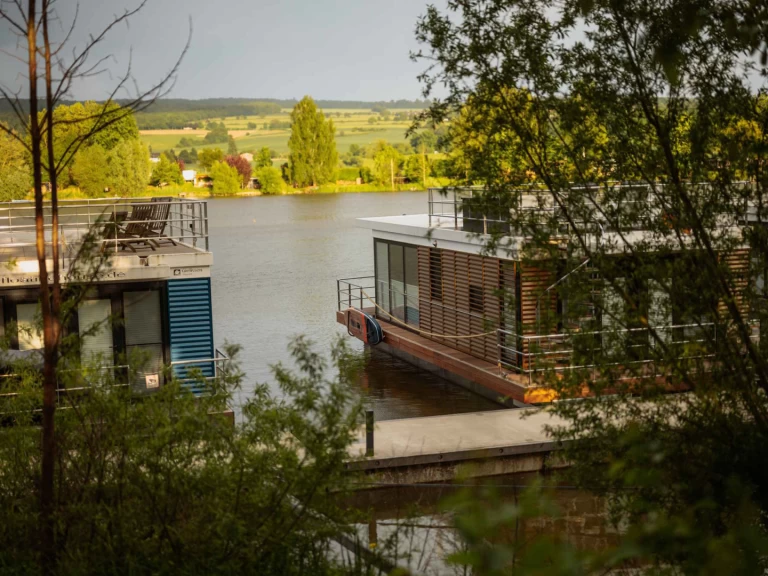 Yacht hire Höxter cheap 44