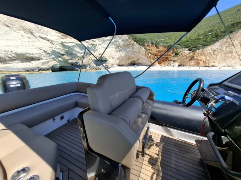 yo boats 8.60 charter bareboat or skippered in  Nikiána