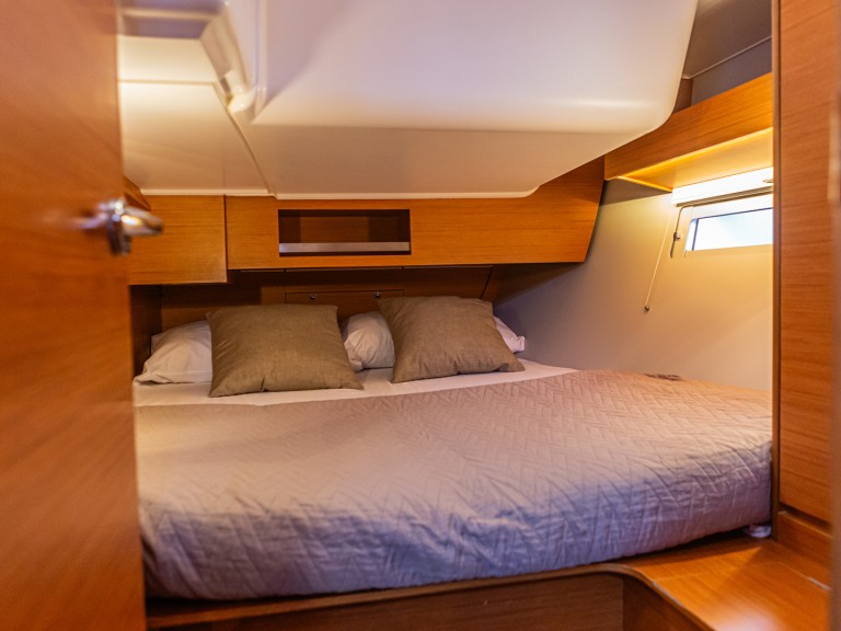 Yacht hire Palermo cheap Dufour 390 Grand Large