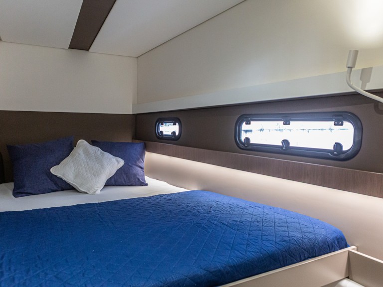 Yacht hire Palermo cheap Bali 4.1