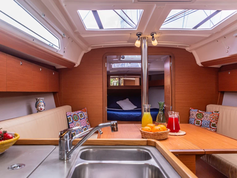 Hire Sailboat with or without skipper Dufour Furnari