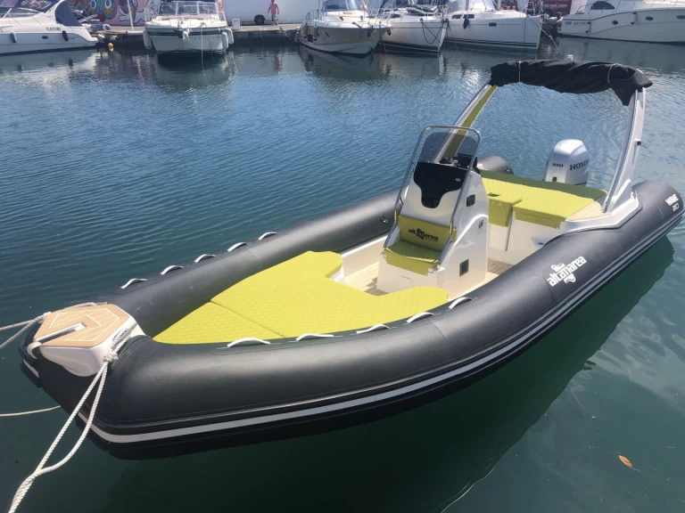 Hire RIB with or without skipper Altamarea Port Santa-Lucia