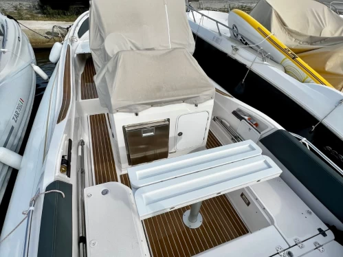 Hire RIB Zar with a boat licence
