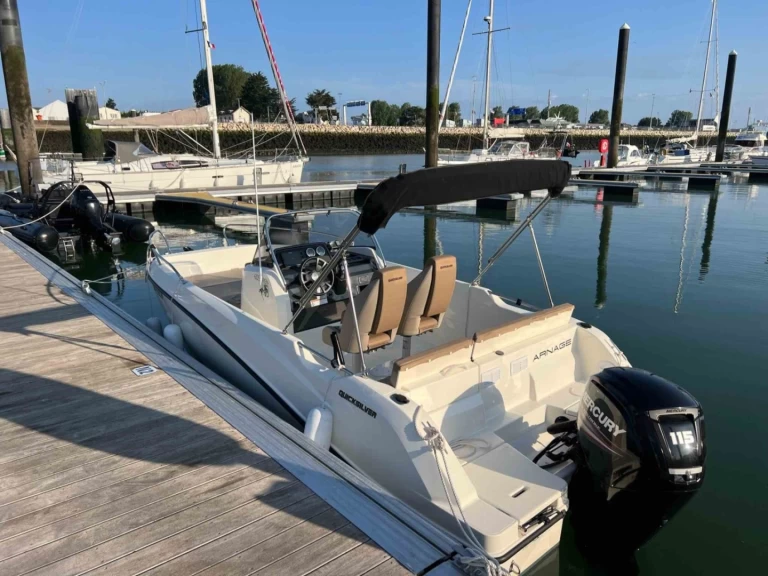 Hire Motorboat with or without skipper Quicksilver Ouistreham