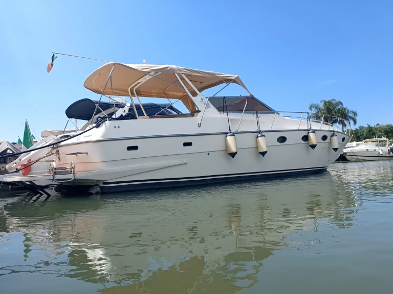 Motorboat hire in Terracina - Partenautica Elite42