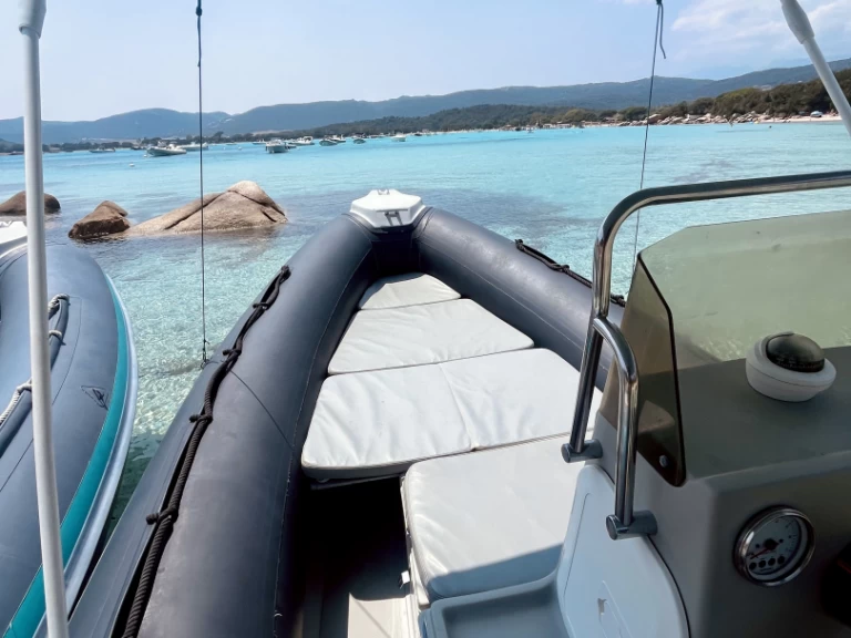 Yacht charter Santa Giulia - Joker Boat Coaster 470 on SamBoat