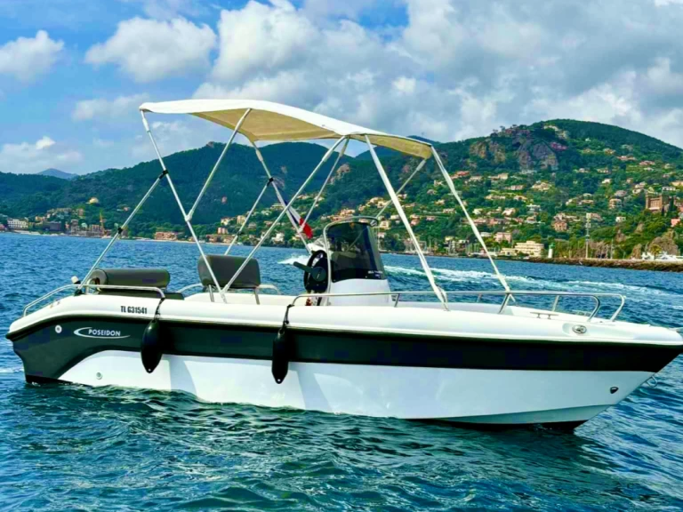 Yacht charter Mandelieu-la-Napoule - Poseidon BlueWater 170 on SamBoat