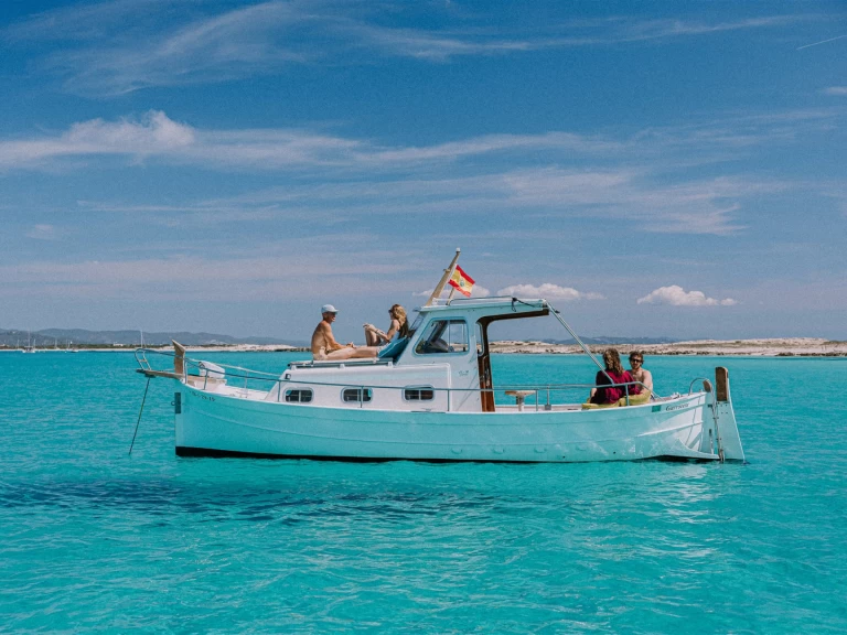 Yacht hire Marina Ibiza cheap LLaut 36