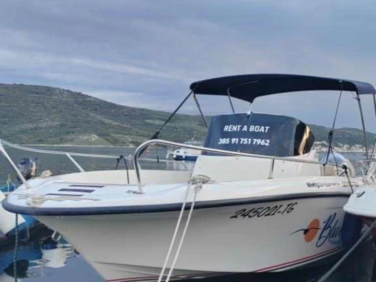 Yacht charter Poljica - Insidias Marine HM 22 Fly on SamBoat