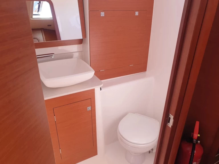 Yacht charter Lávrio - Dufour Dufour 460 Grand Large on SamBoat