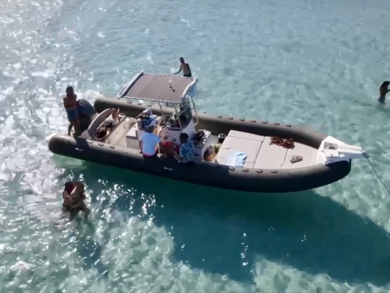 RIB hire in Palau - Capelli Tempest 900