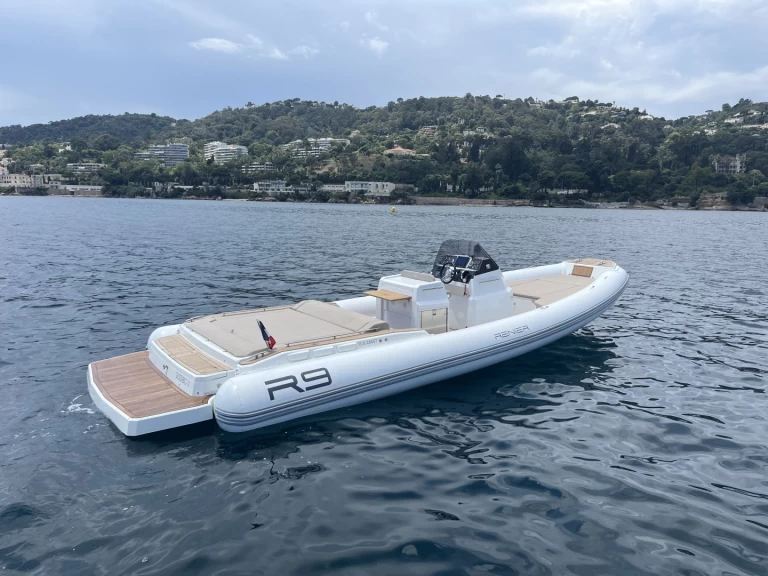 RIB hire in Cannes - Renier Renier R9 Tourer