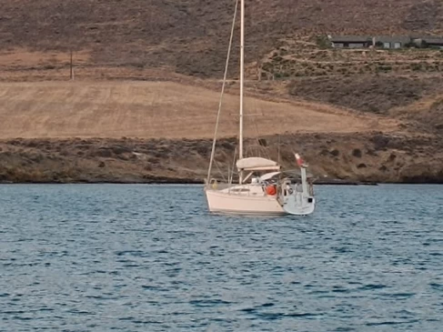 Delphia Delphia 33 charter bareboat or skippered in  Piso Livadi