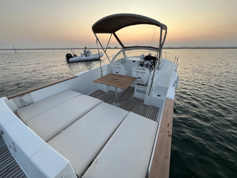 Motorboat to hire Arcachon at the best price