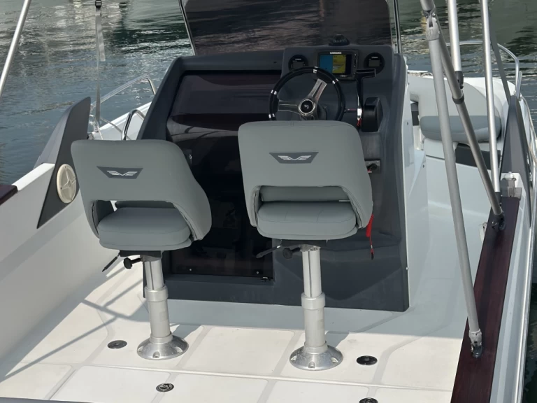 Motorboat to hire Marseille at the best price