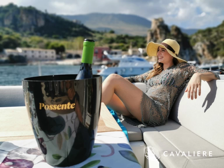 Charter a Dufour Dufour 56 Exclusive in Capo d'Orlando on Samboat