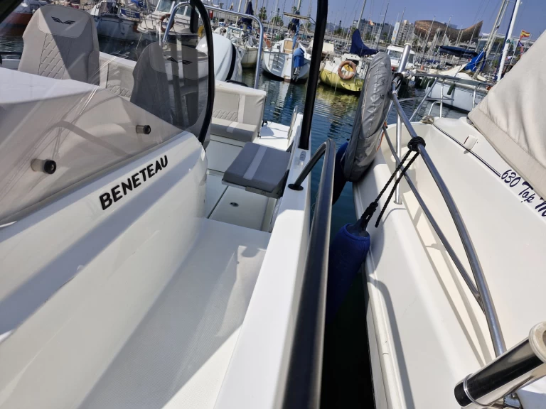 Yacht charter Barcelona - Bénéteau Flyer 8 SUNdeck on SamBoat