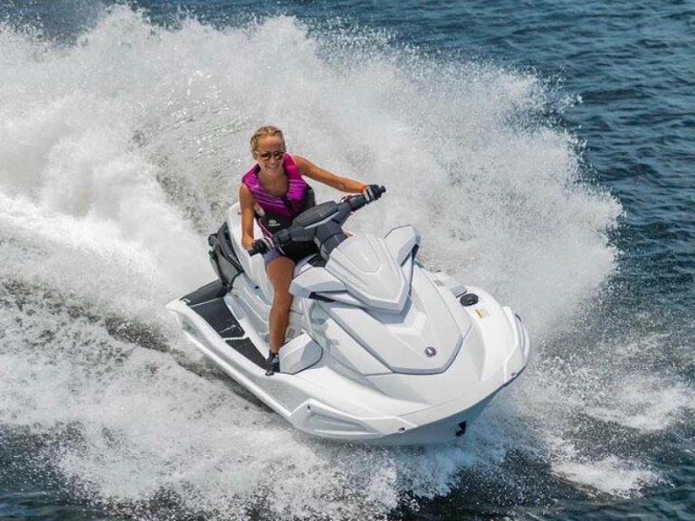 Hire a Yamaha Yamaha VX Sant Antoni de Portmany