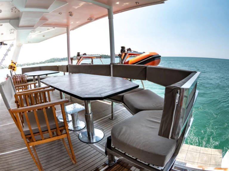 Hire Catamaran with or without skipper Ceycat'53 Trincomalee