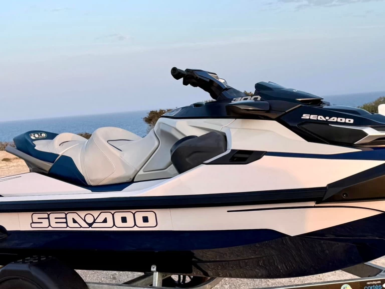 Jet ski to hire Marina Ibiza at the best price