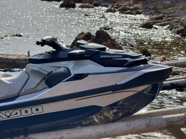 Yacht charter Marina Ibiza - Sea-Doo Gtx limited 300 on SamBoat