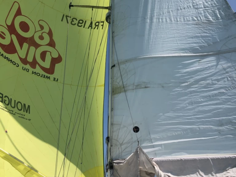 Hire a Jeanneau Sun Legend 41 Arzon