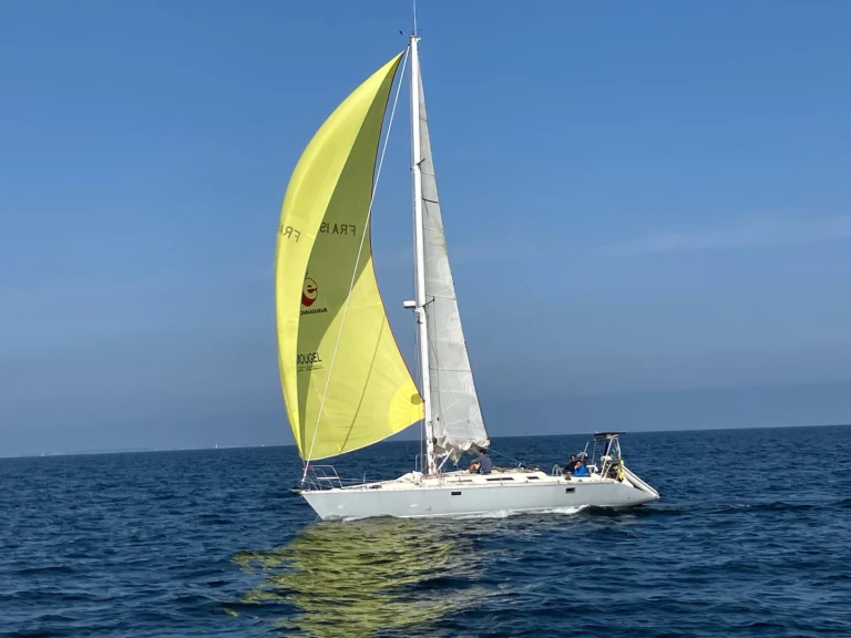 Yacht charter Arzon - Jeanneau Sun Legend 41 on SamBoat