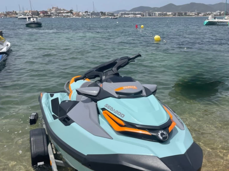 Yacht hire Ibiza Town cheap WAKE PRO 230